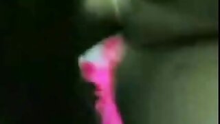 Sử phim sex moi hay dụng một số dương vật giả phàm ăn màu đen Imani Rose đánh bóng các lỗ của lesbo